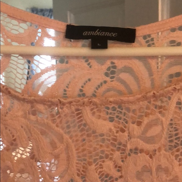 Pink lace dress - Picture 2 of 3